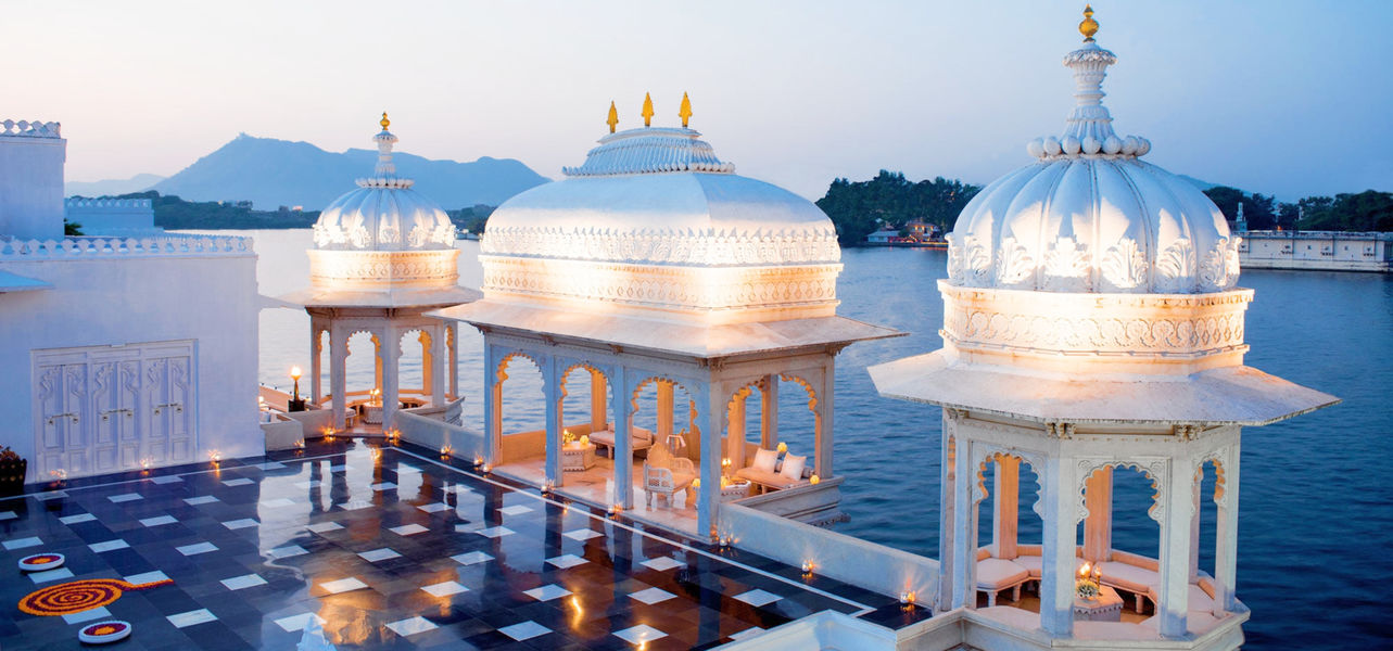 TAJ LAKE PALACE