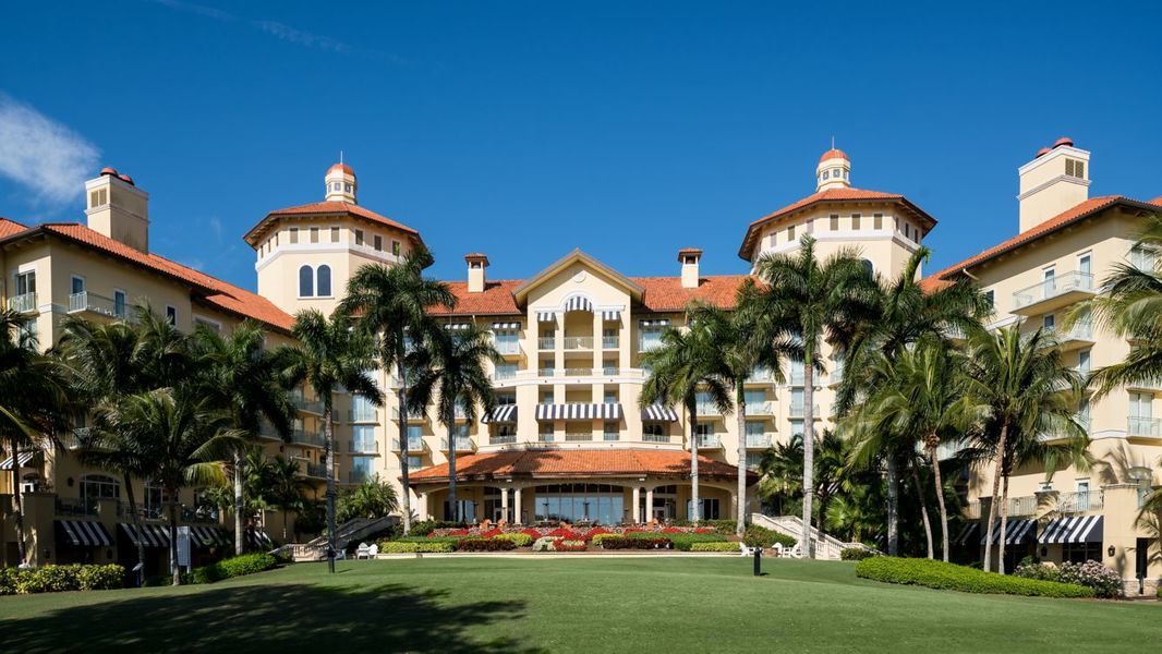 The Ritz-Carlton Naples, Tiburón