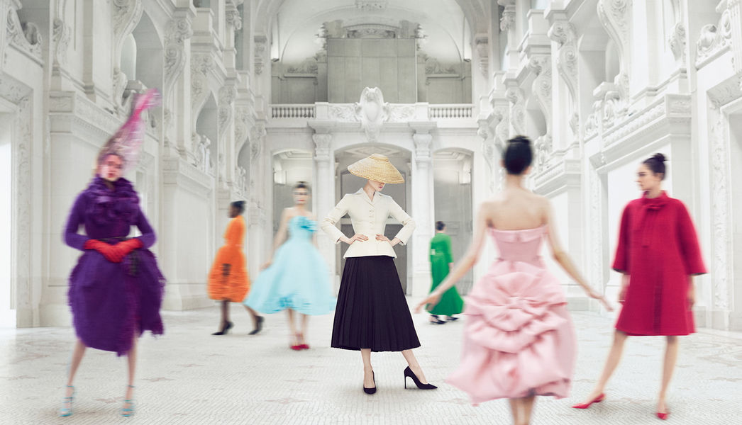 Christian Dior, Couturier Du Rêve by Emma Summerton